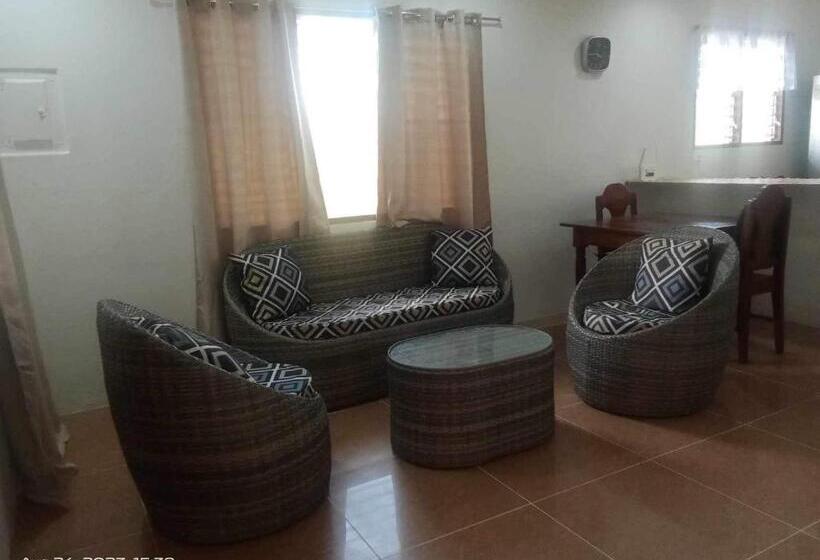 패밀리 방갈로, Pescador View   Beach Resort & Restaurant