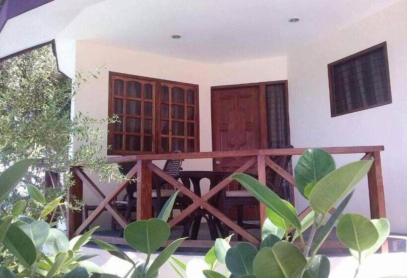 스탠다드 방갈로, Pescador View   Beach Resort & Restaurant