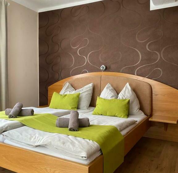 디럭스 룸, Gasthof Restaurant Steirereck N