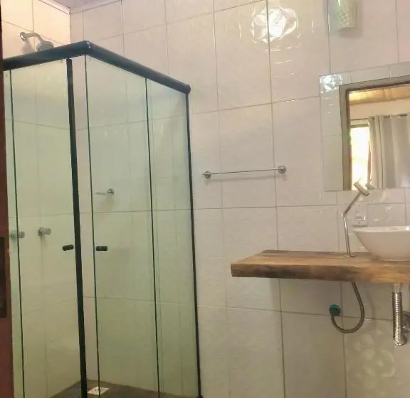 اتاق لوکس با بالکن, Pousada Bella Ana