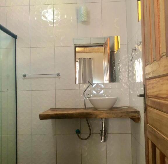 اتاق لوکس با بالکن, Pousada Bella Ana