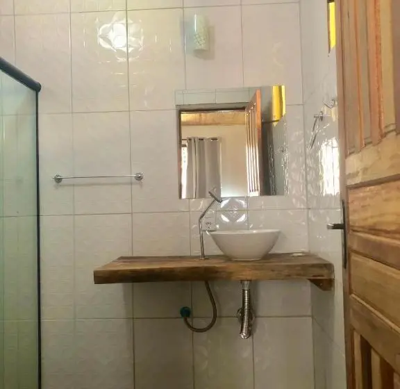 اتاق لوکس با بالکن, Pousada Bella Ana
