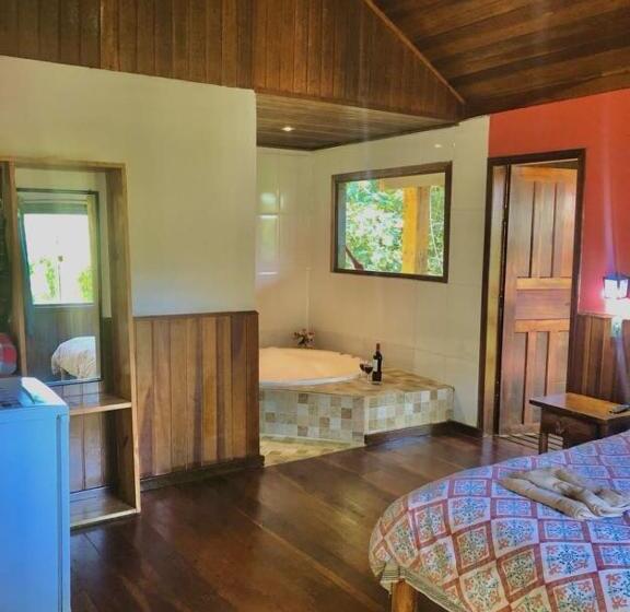 سوئیت با وان آب گرم, Pousada Bella Ana