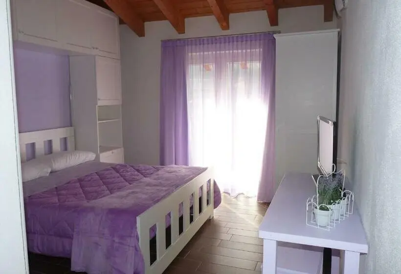 キングサイズベッドのデラックスルーム, B&b Il Barsot