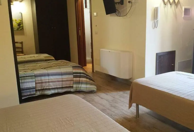 スタンダード４人部屋, Bed & Breakfast Via Venezia