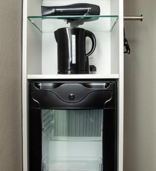 غرفة قياسية ثلاثية, Fast Hotel Svolvær