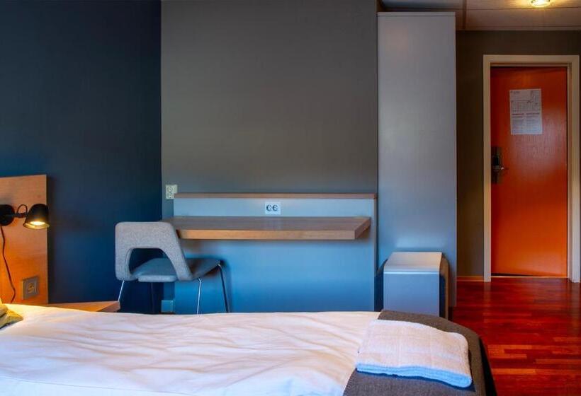经济房, Fast Hotel Svolvær