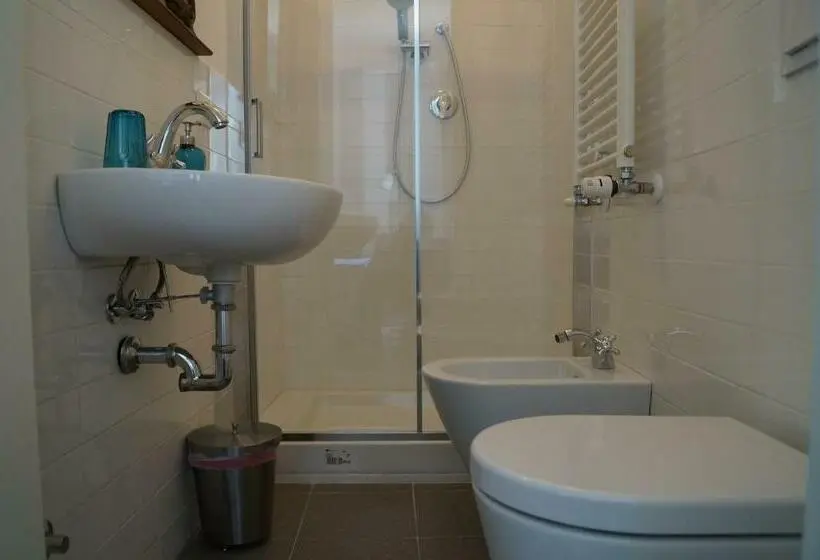 اتاق راحتی سه تخته, Casa Giangarè