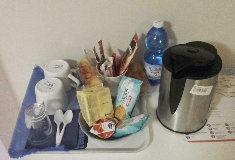 スタンダードルーム, Hostal Al Porto