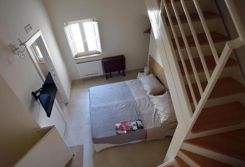 اتاق لوکس با بالکن, Residenza Già Antico Forno