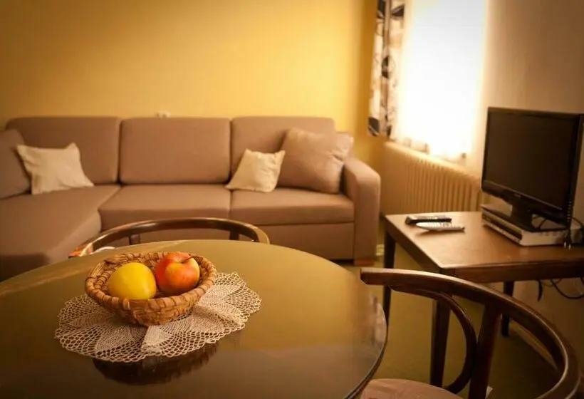 Huoneisto 1 Makuuhuone, Ubytování U Kroupů
