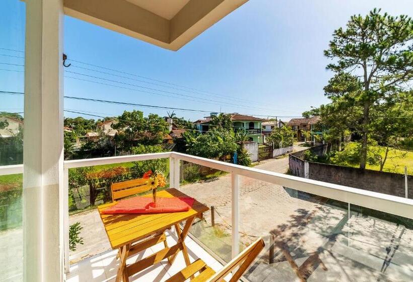 إستوديو سوبيريور, Pousada Madre Guarda