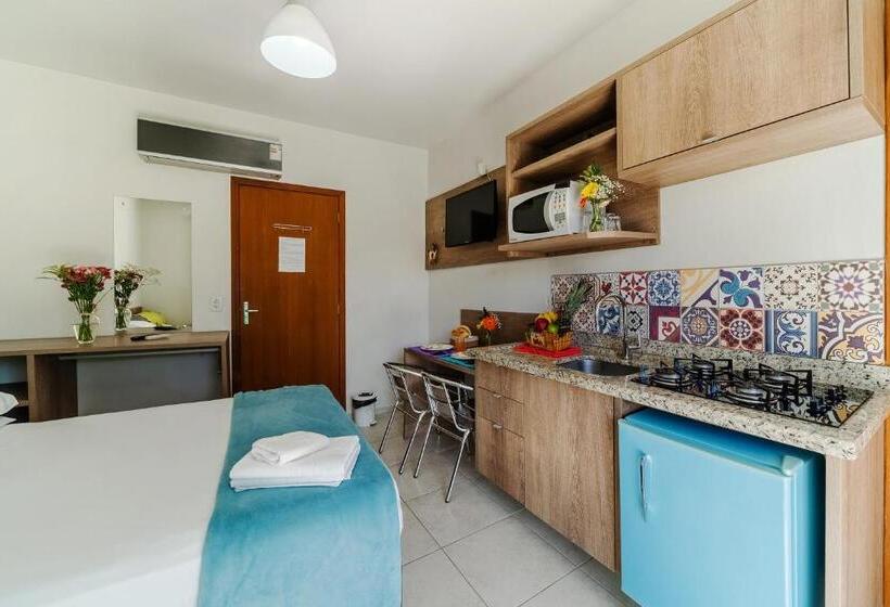 إستديو عائلى, Pousada Madre Guarda