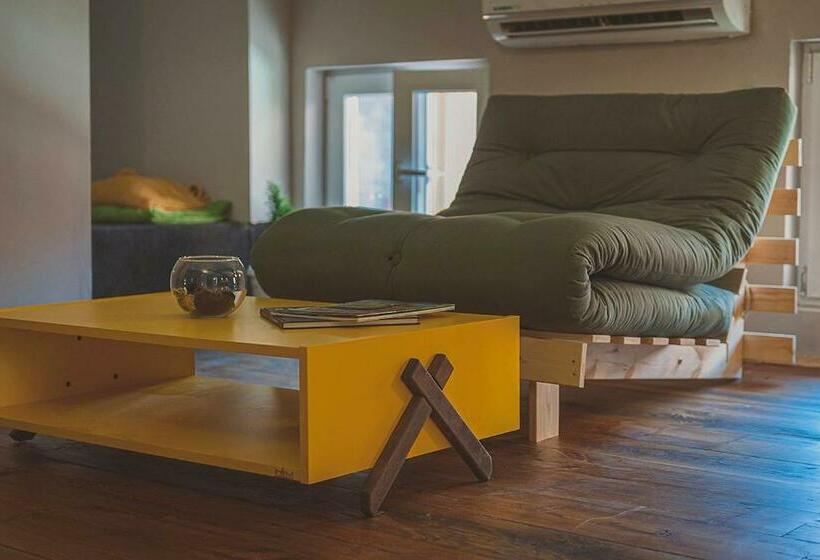 스탠다드 룸, Temple House