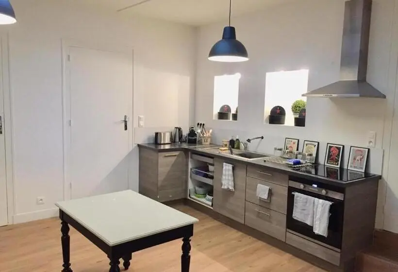 １ベッドルームアパートメント, Au 16 Place Saint Louis
