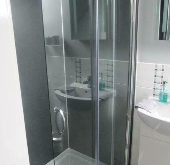 Номер Стандарт, Strome Lodge