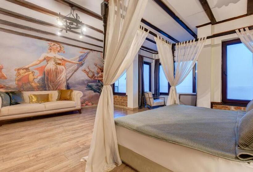 سوییت, Papazlıkhan