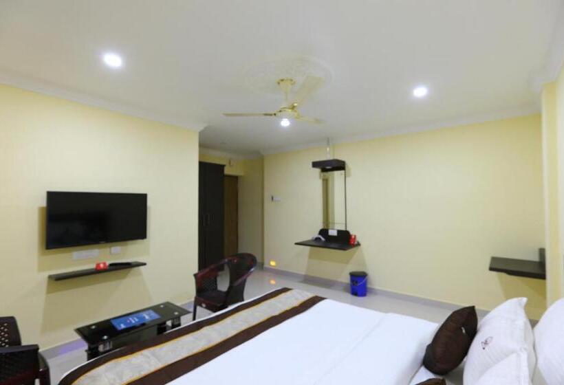 Номер Deluxe, Salbala Inn   Near Airport