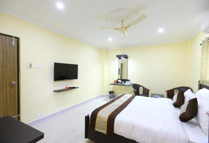 Трехместный Номер Deluxe, Salbala Inn   Near Airport