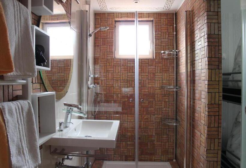 高品质的四人房间, Gästehaus Mama