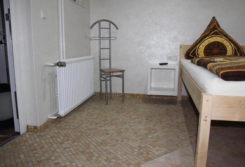 适合残疾人使用的标准间, Gästehaus Mama