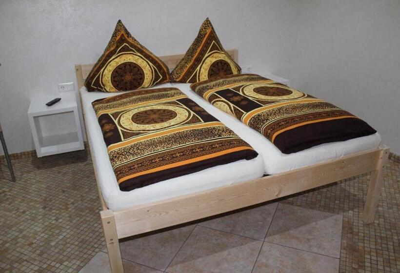 适合残疾人使用的标准间, Gästehaus Mama