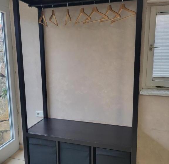 带1个卧室的带阳台的公寓, Gästehaus Mama