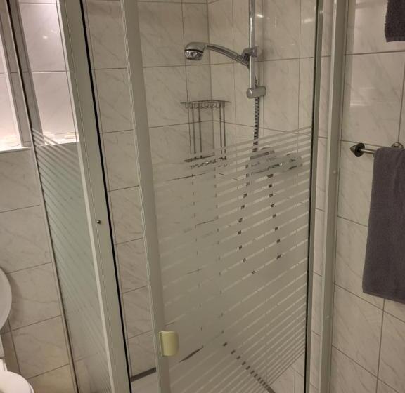 带1个卧室的带阳台的公寓, Gästehaus Mama