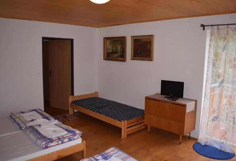 スタンダード４人部屋, Penzion Slunečno