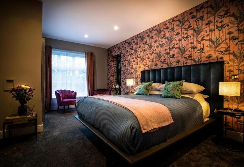 חדר דחוקס עם מיטת קינג, Broomhill Estate Boutique Art