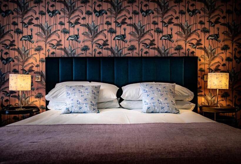 חדר דחוקס עם מיטת קינג, Broomhill Estate Boutique Art