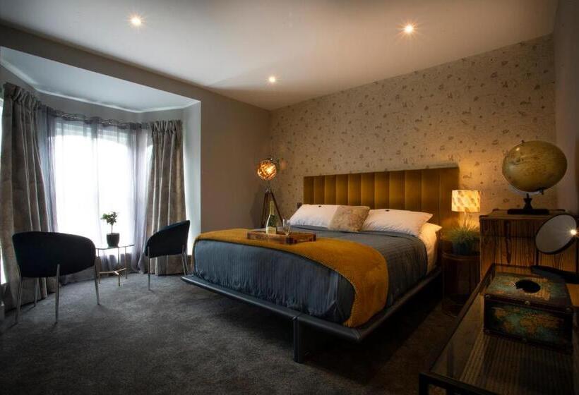 חדר דחוקס עם מיטת קינג, Broomhill Estate Boutique Art