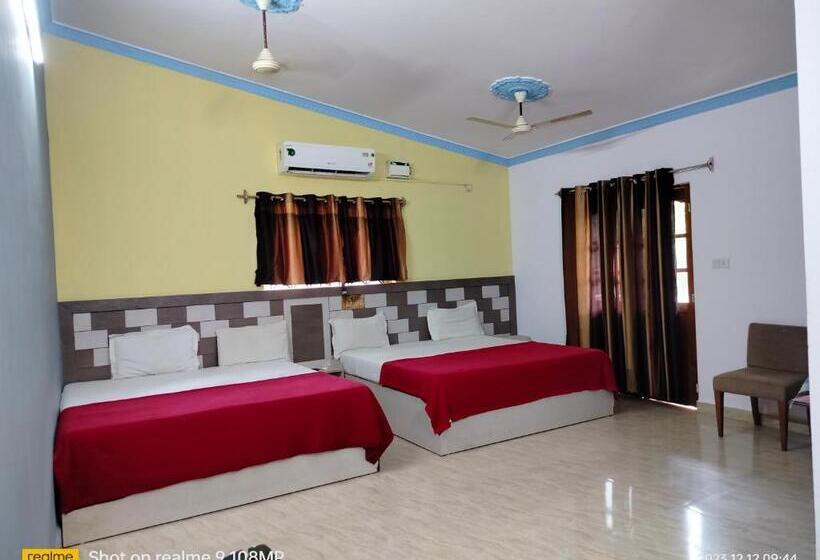 스탠다드 룸 킹사이즈 침대, Calangute Suites