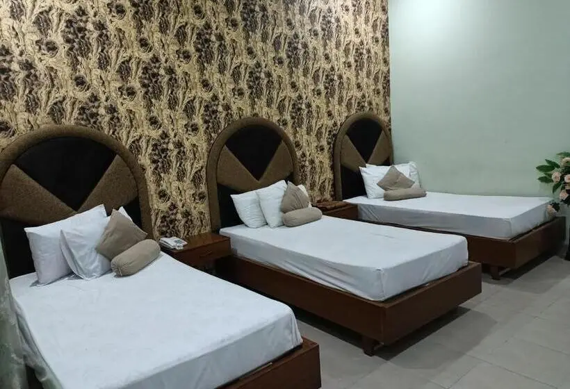 اتاق لوکس سه تخته, Taj Palace Multan