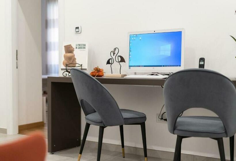 标准间, L Isola Che C è