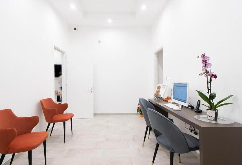 豪华三人间, L Isola Che C è