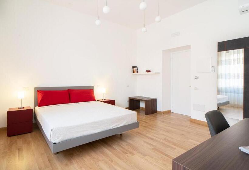 标准间, L Isola Che C è