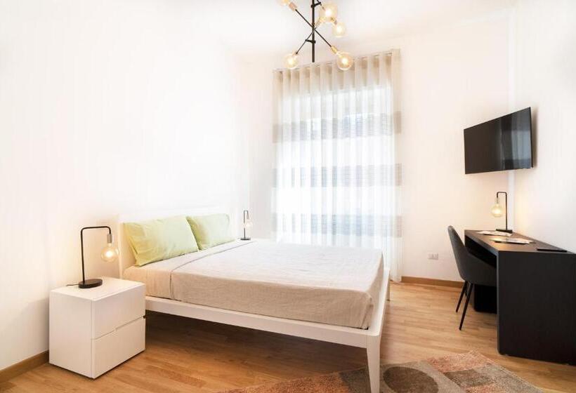 豪华三人间, L Isola Che C è