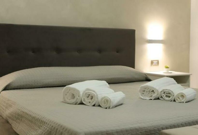 标准间带阳台, Avola My House B&b