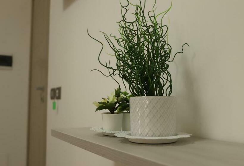 标准间带阳台, Avola My House B&b