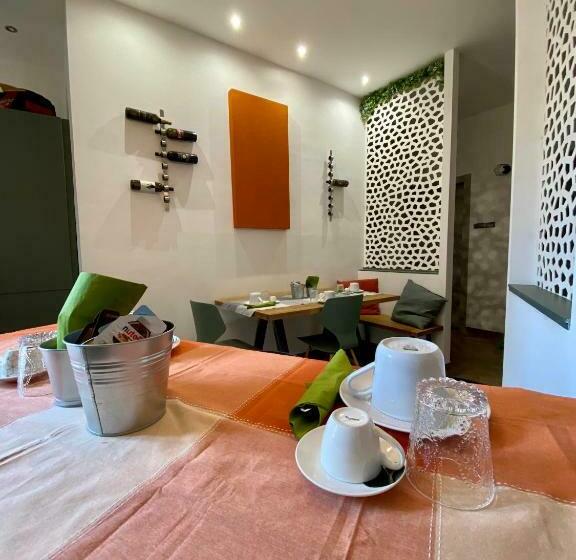 اتاق استاندارد سه نفره, B&b Monteverdi L'arancio