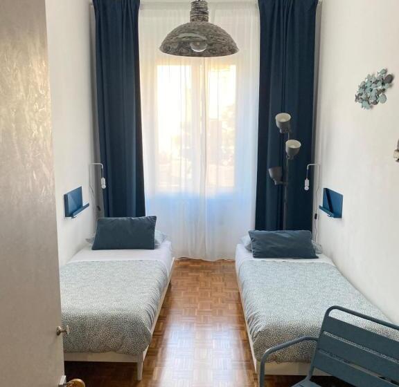 اتاق استاندارد سه نفره, B&b Monteverdi L'arancio