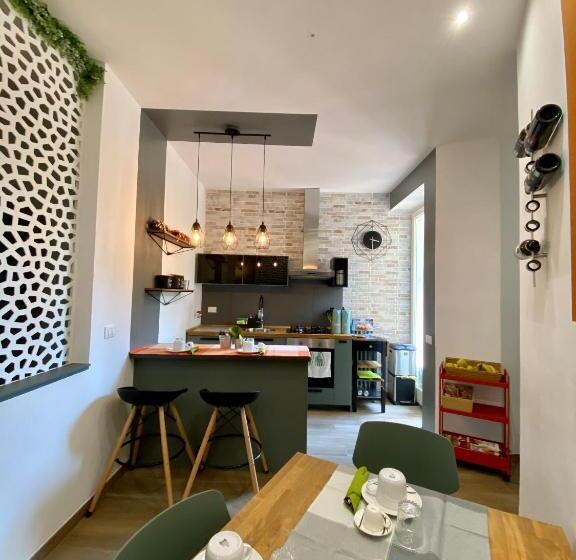 اتاق استاندارد, B&b Monteverdi L'arancio