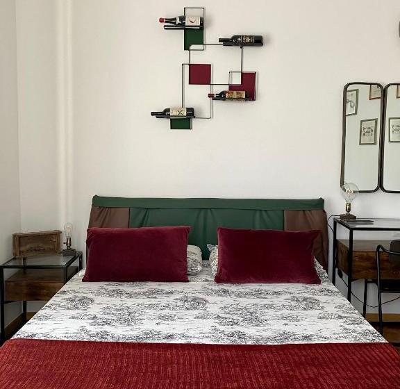 اتاق استاندارد سه نفره, B&b Monteverdi L'arancio