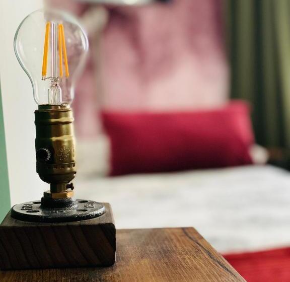 اتاق استاندارد سه نفره, B&b Monteverdi L'arancio