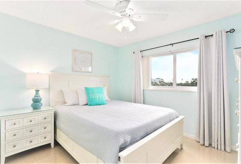 Apartamento 3 Dormitórios Vista Mar, Cocoa Beach Towers