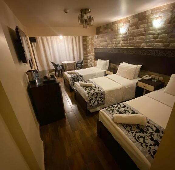 اتاق استاندارد سه نفره, Al Naher Al Khaled