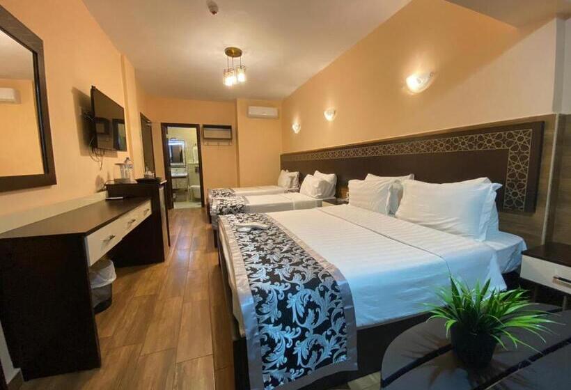 اتاق خانوادگی, Al Naher Al Khaled