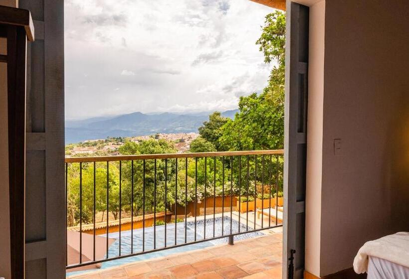 家庭间, Casa Guatí