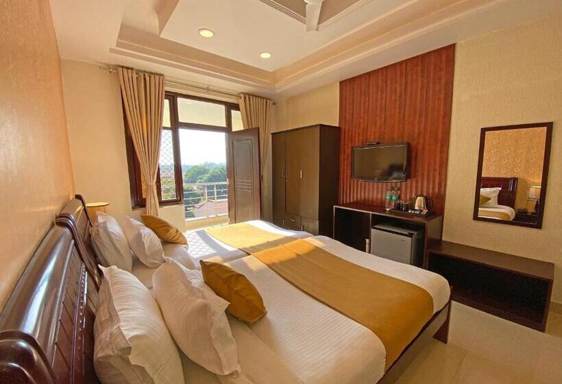 高级园景房, Nirvana Palace Rishikesh